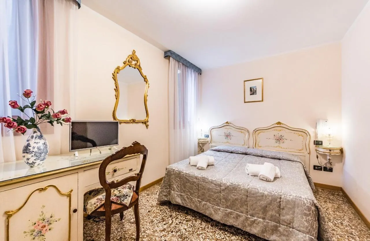 Hotel Ca' Leon D'Oro Venedig 3*,  Italien