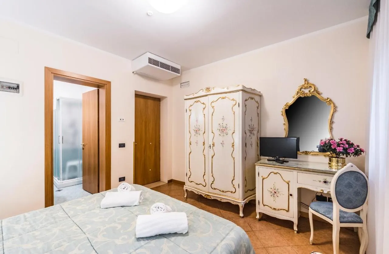 Hotel Ca' Leon D'Oro Venedig 3*,  Italien